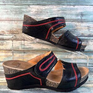 Think! Slide Sandals Womens Size 5 Black Leather Wedge Slip On Adjustable Strap